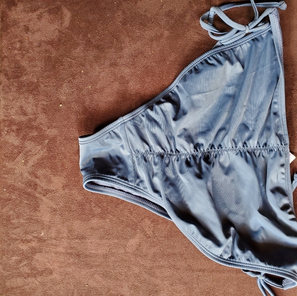 Super cute big booty effect bikini bottom - Picture 2 of 2